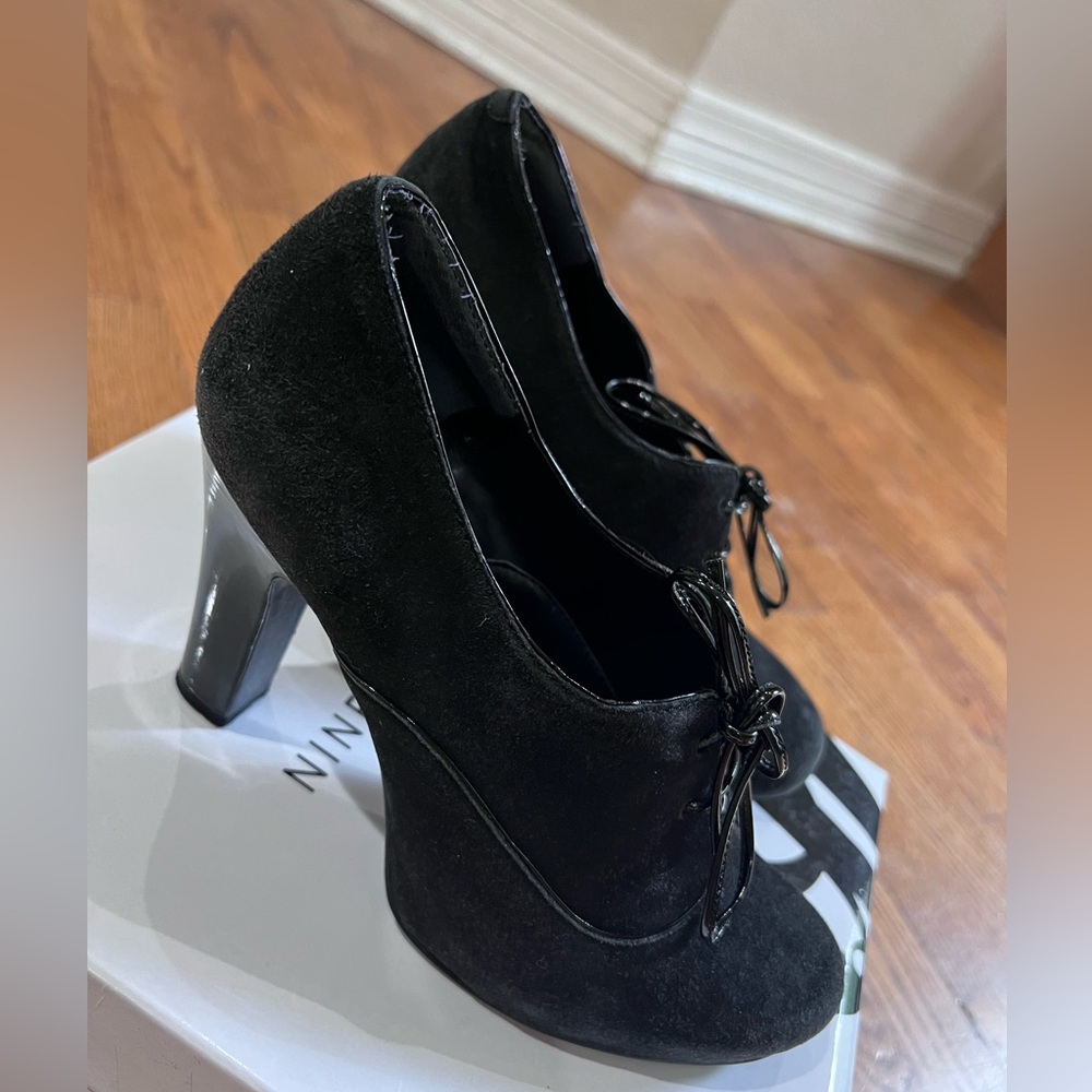 Nine West Suede boots size 5.5